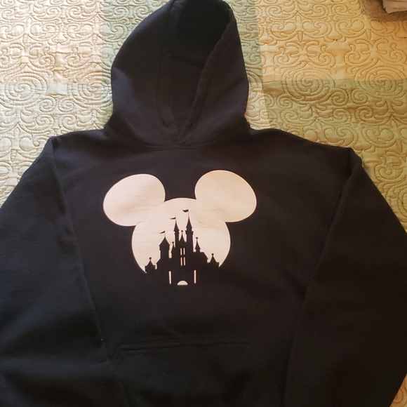 Black sweatshirt with WDW Castle size M - Picture 2 of 3